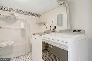 8070 Powderbrook Ln, Springfield, VA 22153 - Photo 44