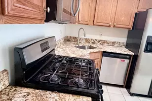 6033 Joust Ln, Alexandria, VA 22315 - Photo 12