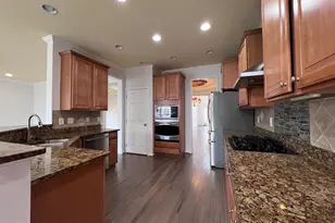 3925 Beeker Mill Pl, Chantilly, VA 20151 - Photo 12