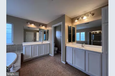 3925 Beeker Mill Place, Chantilly, VA 20151 - Photo 24