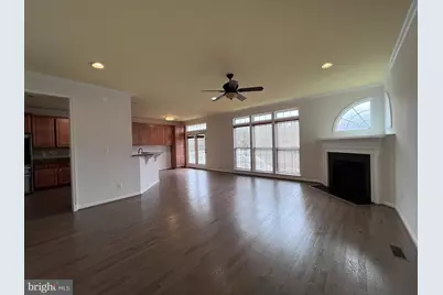 3925 Beeker Mill Place, Chantilly, VA 20151 - Photo 10