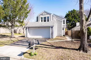 7501 Cross Gate Ln, Alexandria, VA 22315 - Photo 1