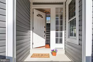 7501 Cross Gate Ln, Alexandria, VA 22315 - Photo 32