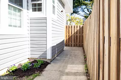 7501 Cross Gate Lane, Alexandria, VA 22315 - Photo 2