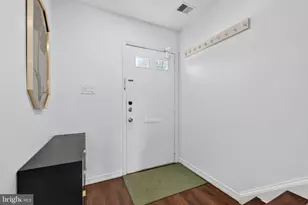 8526 Forrester Blvd, Springfield, VA 22152 - Photo 4