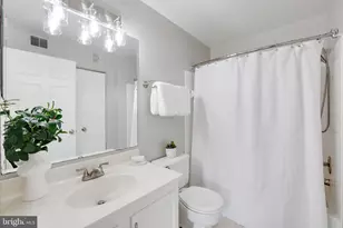 7746 New Providence Dr, Falls Church, VA 22042 - Photo 22