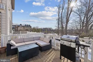 8102 Zoe Pl, Alexandria, VA 22306 - Photo 38