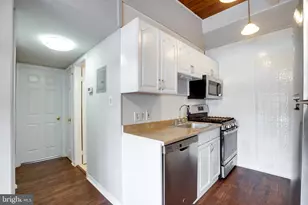 4357 Americana Dr, Annandale, VA 22003 - Photo 10