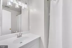 6163 Green Hollow Ct, Springfield, VA 22152 - Photo 18