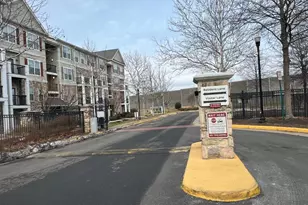 5107 Travis Edward Way, Centreville, VA 20120 - Photo 4