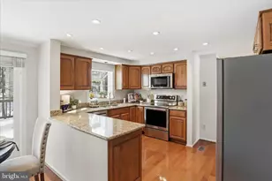 5903 Oak Ridge Ct, Burke, VA 22015 - Photo 8