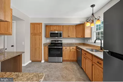 5808 Bunker Woods Lane, Burke, VA 22015 - Photo 4