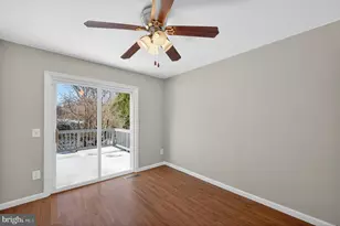 5808 Bunker Woods Ln, Burke, VA 22015 - Photo 8