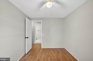 5808 Bunker Woods Ln, Burke, VA 22015 - Photo 24