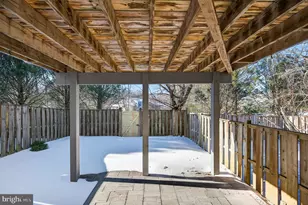 5808 Bunker Woods Ln, Burke, VA 22015 - Photo 32