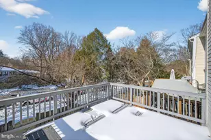 5808 Bunker Woods Ln, Burke, VA 22015 - Photo 10