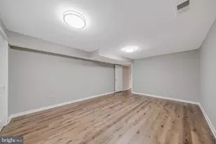 12021 Walnut Br Rd, Reston, VA 20194 - Photo 70