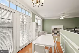 13656 Salk St, Herndon, VA 20171 - Photo 8