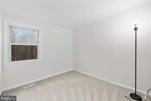 3051 Silent Valley Dr, Fairfax, VA 22031 - Photo 16