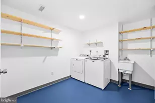 3051 Silent Valley Dr, Fairfax, VA 22031 - Photo 34