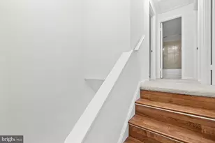 3051 Silent Valley Dr, Fairfax, VA 22031 - Photo 14