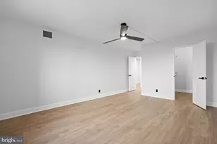 5901 Mt Eagle Dr, Alexandria, VA 22303 - Photo 32