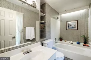 1404 Bayshire Ln, Herndon, VA 20170 - Photo 18