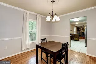 1404 Bayshire Ln, Herndon, VA 20170 - Photo 12