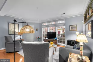 5623 Harrington Falls Ln, Alexandria, VA 22312 - Photo 8