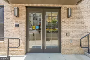 2324 Wind Charm St, Herndon, VA 20171 - Photo 6