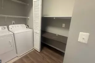 11350 Aristotle Dr, Fairfax, VA 22030 - Photo 10