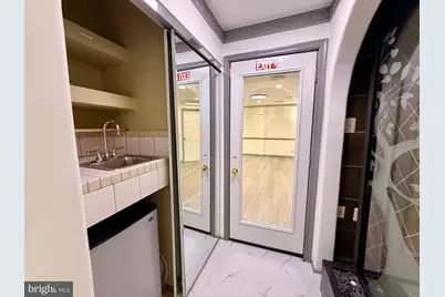 10130 Colvin Run #B, Great Falls, VA 22066 - Photo 12