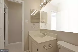 10195 Ashbrooke Ct, Oakton, VA 22124 - Photo 24