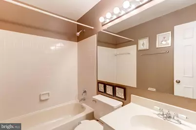 10195 Ashbrooke Court #111, Oakton, VA 22124 - Photo 12