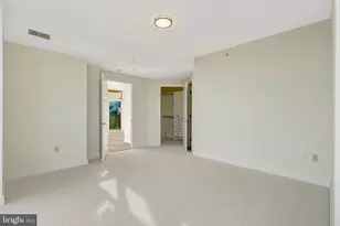 8220 Crestwood Heights Dr, McLean, VA 22102 - Photo 22