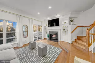 12027 Edgemere Cir, Reston, VA 20190 - Photo 4