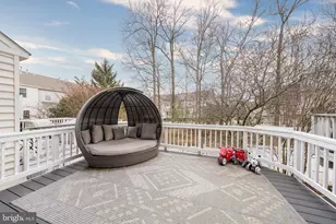 12027 Edgemere Cir, Reston, VA 20190 - Photo 8