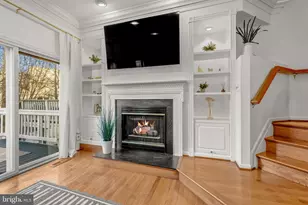 12027 Edgemere Cir, Reston, VA 20190 - Photo 6