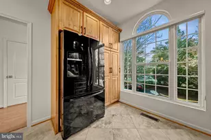 12027 Edgemere Cir, Reston, VA 20190 - Photo 16