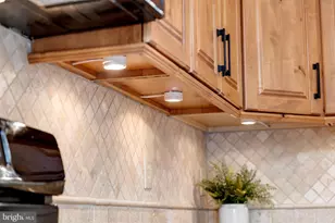 12027 Edgemere Cir, Reston, VA 20190 - Photo 28