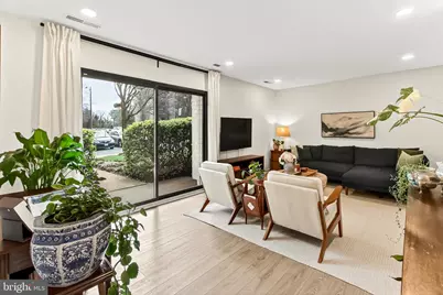 3100 S Manchester Street #T16, Falls Church, VA 22044 - Photo 6