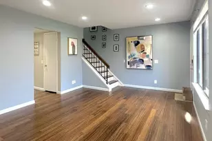 2600 Glengyle Dr, Vienna, VA 22181 - Photo 4