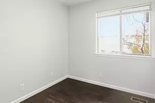 2600 Glengyle Dr, Vienna, VA 22181 - Photo 16