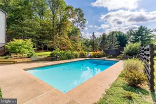 1738 Dressage Dr, Reston, VA 20190 - Photo 14