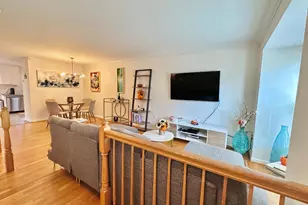 3006 Heritage Springs Ct, Alexandria, VA 22306 - Photo 2