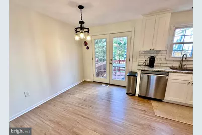 3006 Heritage Springs Court, Alexandria, VA 22306 - Photo 8