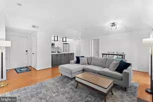 3916 Penderview Dr, Fairfax, VA 22033 - Photo 4