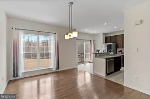 13258 Maple Creek Ln, Centreville, VA 20120 - Photo 10