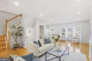 1472 Park Garden Ln, Reston, VA 20194 - Photo 2