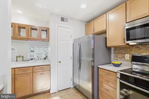 1472 Park Garden Ln, Reston, VA 20194 - Photo 16